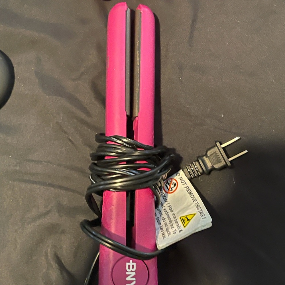 Hair straightener